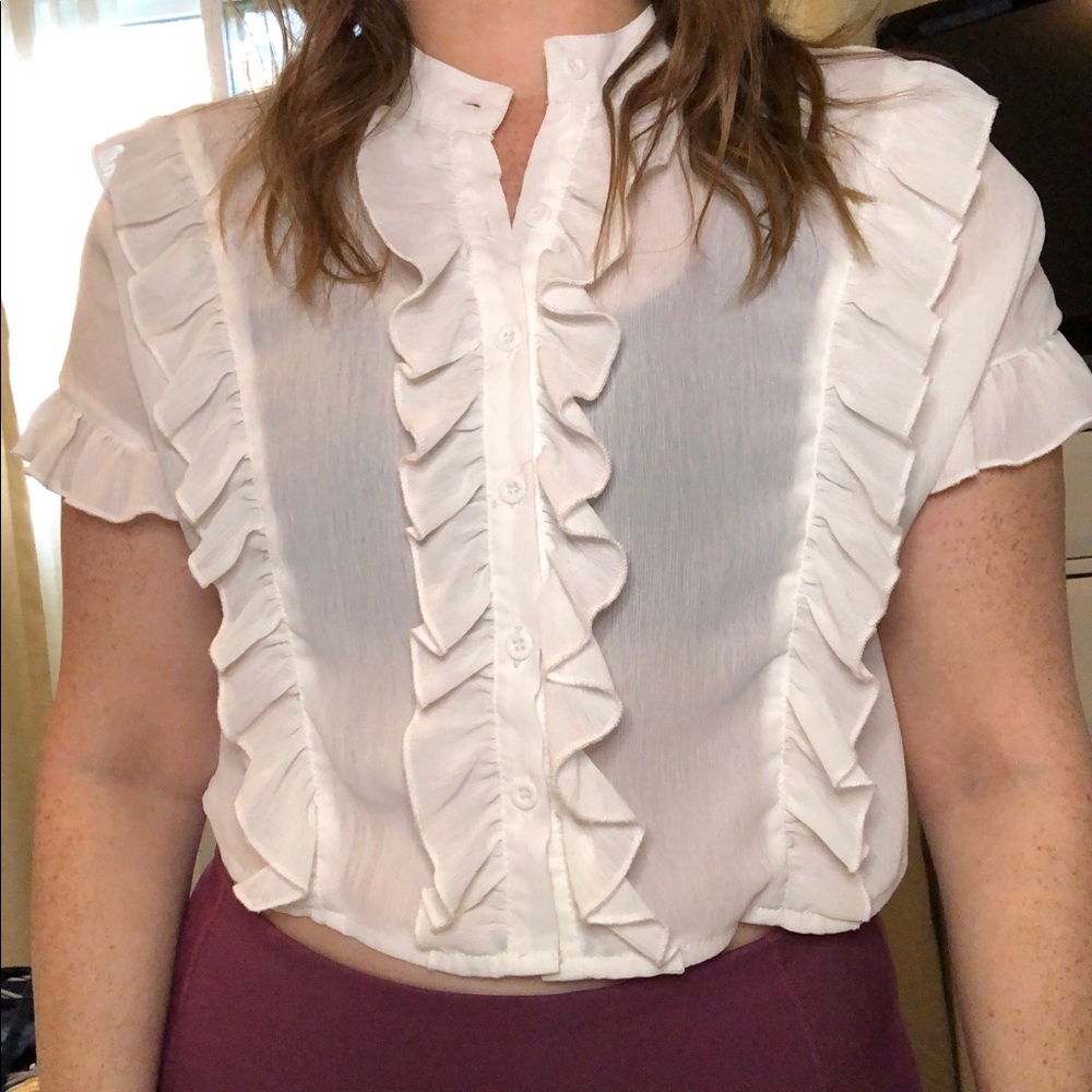 White ruffled button down crop size 6